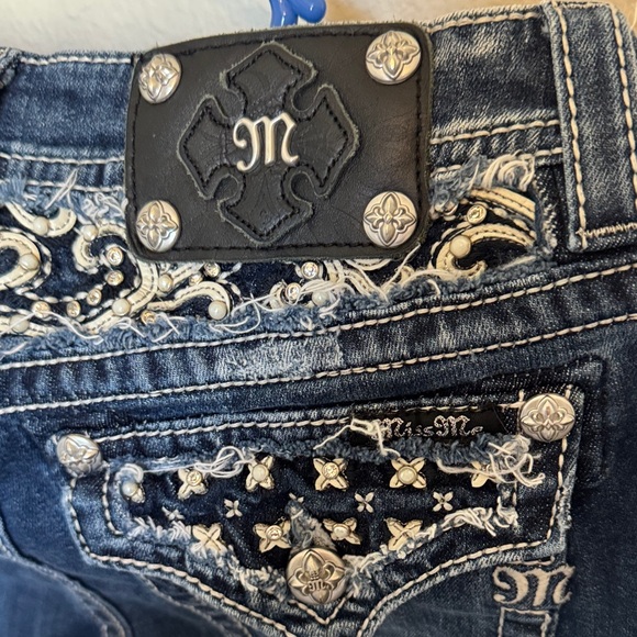 Embroidered miss me boot cut Blue Jeans - Picture 3 of 7